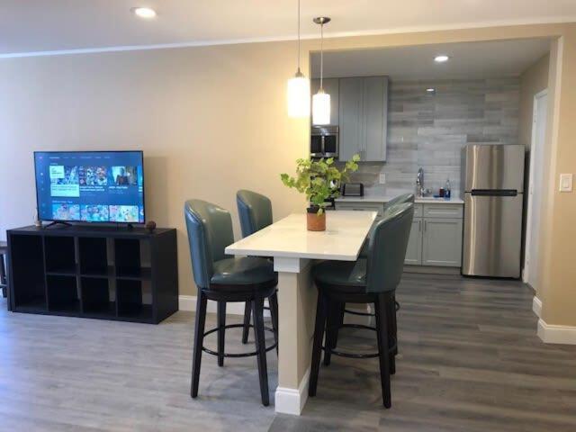 Casa de Férias Downtown Atlanta! Onsite Parking! 24 Concierge Lm908